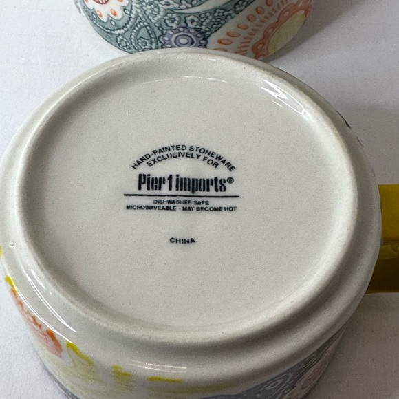 Pier 1 Paisley Stacking Hand Painted Porcelain Mugs Cups Set of 3 - Picture 3 of 4